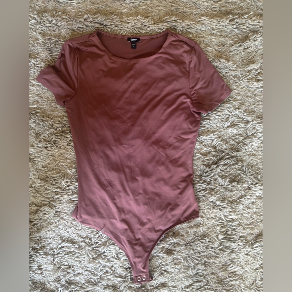 Women's Mauve Top
